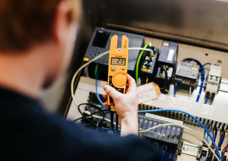 Elektromonteur Binnendienst