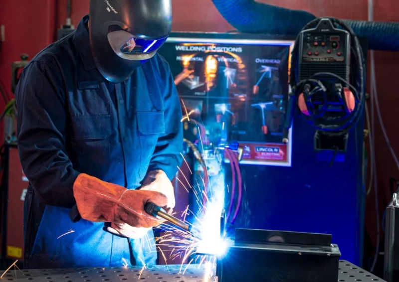 Medewerker Afmontage