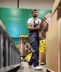 Allround AGF Logistics Employee