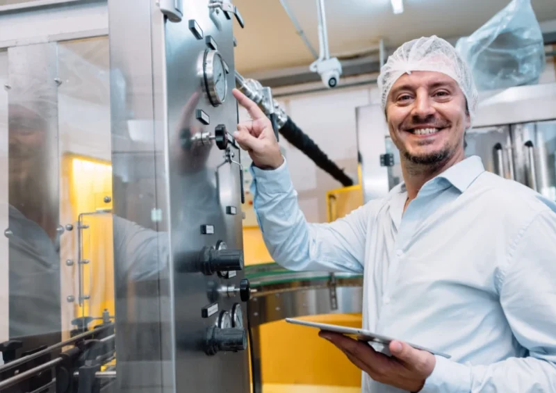Packing Operator Canned Food